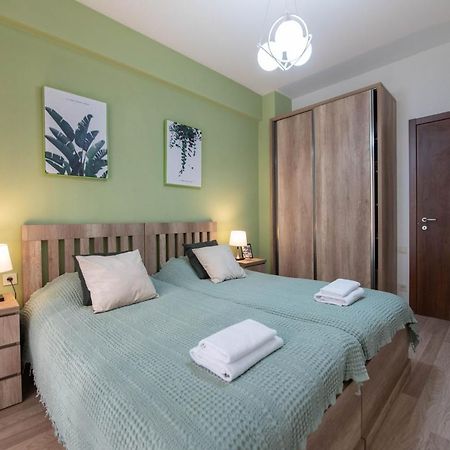 Gg Home - Cozy 2-Bedroom Apartment On Givi Kartozia Тбилиси Экстерьер фото