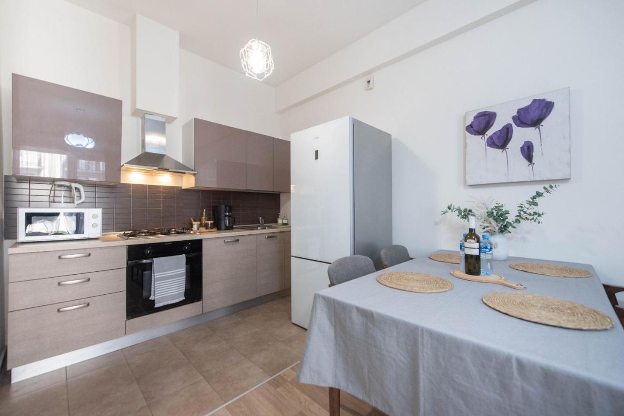 Gg Home - Cozy 2-Bedroom Apartment On Givi Kartozia Тбилиси Экстерьер фото