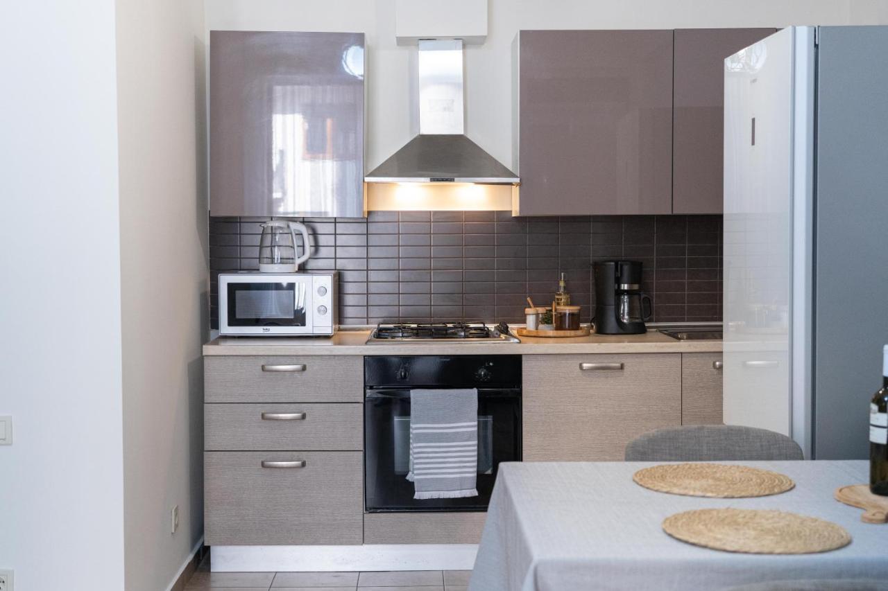 Gg Home - Cozy 2-Bedroom Apartment On Givi Kartozia Тбилиси Экстерьер фото